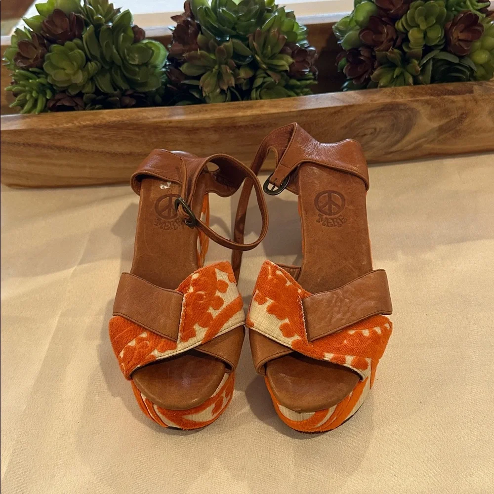 Mere shoes Stylish Brown Orange‎ Platform Sandals sandal size 6 EUC